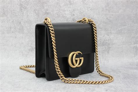 gucci purse with gold chain|small Gucci purse with chain.